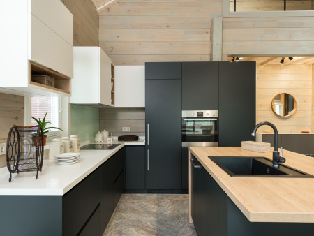 ЛДСП Черный фон 16 мм 2750*1830 PE